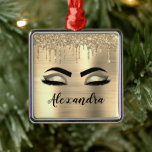 Ornement Carré Argenté Gold Glitter Sparkle Eyelashes Monogram<br><div class="desc">Gold Faux Foil Parties scintillant d'étincelle métallique broyée Monogramme de métal brossé Nom et cils initiaux (cils),  Extensions d'éjaculation et ornement des yeux. Le design fait le cadeau parfait pour 16 ans,  mariage,  Noël,  douche nuptiale,  anniversaire,  baby shower ou bachelorette pour quelqu'un à la recherche d'un style cool tendance.</div>