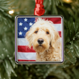 Ornement Carré Argenté Goldendoodle avec drapeau américain