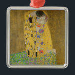 Ornement Carré Argenté Gustav Klimt "Le Baiser"<br><div class="desc">Chef-d'oeuvre de Gustav Klimt : "The Kiss". "The Kiss", créé par le peintre autrichien Gustav Klimt. Il est considéré comme son oeuvre la plus célèbre. Il le peignit entre 1907 et 1908, point culminant de sa "période d'or", lorsqu'il peignit un certain nombre d'oeuvres utilisant la feuille d'or. L'Autriche considère le...</div>