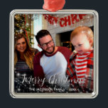 Ornement Carré Argenté Joyeux Noël Whimsical Sparkings Photo de vacances<br><div class="desc">Cet ornement de vacances amusant présente un design fantaisiste avec une abondance d'étincelles ou d'étoiles blanches superposées sur votre photo. La légende est écrite dans une police élégante d'écriture manuscrite et lit Joyeux Noël! Il y a de l'espace pour votre nom et l'année, faisant de cet ornement un cadeau parfait...</div>