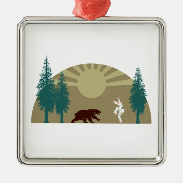 Ornement Carré Argenté Karate Kick Bear (Devant)