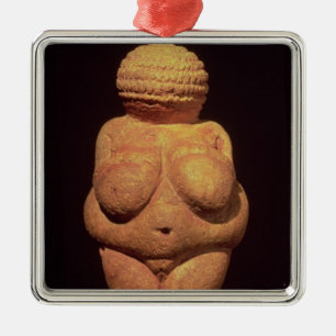 Ornement Carré Argenté Le Vénus de Willendorf, symbole de fertilité