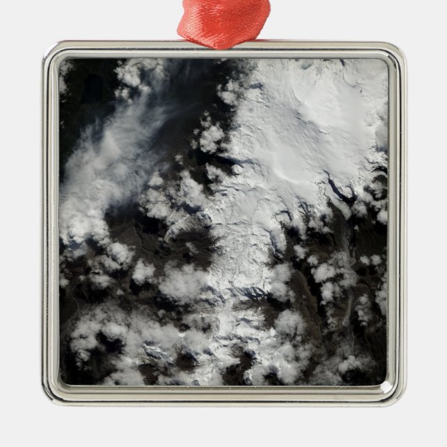 Ornement Carré Argenté Le volcan Chaiten au Chili (Devant)
