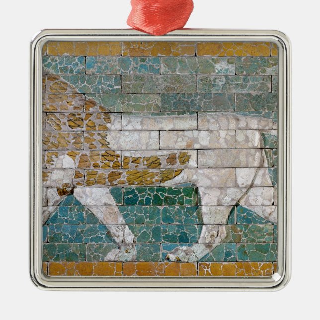 Ornement Carré Argenté Lion représentant Ishtar (Devant)