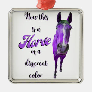 Ornement Carré Argenté Maintenant C'est Un Cheval De Couleur Différente V