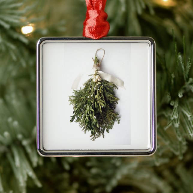 ORNEMENT CARRÉ ARGENTÉ **MEET ME UNDER MISTLETOE**  CHRISTMAS ORNAMENT (Arbre)