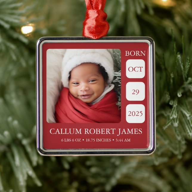 Ornement Carré Argenté Modern Silver Border Red Baby Birth Stats Ornament (Arbre)