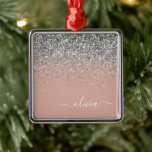 Ornement Carré Argenté Monogramme de Parties scintillant en argent rose v<br><div class="desc">Rose Gold - Blush Pink and Silver Parties scintillant Nom et ornement de Noël initial. Cela rend le cadeau parfait pour 16 ans,  mariage,  douche nuptiale,  anniversaire,  baby shower ou bachelorette pour quelqu'un qui aime le luxe glam et les styles chic.</div>