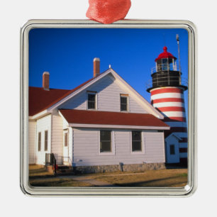 Ornement Carré Argenté NA, États-Unis, Maine. Phare de West Quoddy à pro