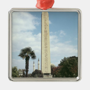 Ornement Carré Argenté Obélisque de Theodosius I, avec une base romaine