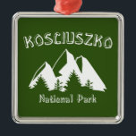 Ornement Carré Argenté Parc national de Kosciuszko<br><div class="desc">Le parc national de Kosciuszko abrite le mont Kosciuszko,  le point culminant de l'Australie continentale,  et Cabramurra,  la ville la plus élevée du pays.</div>