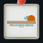 Ornement Carré Argenté Pass-a-Grille Beach Floride Sun Palm Trees<br><div class="desc">La plage de Pass-a-Grille,  large bande de sable blanc le long de la côte du golfe de Floride,  est réputée pour son calme et sa détente.</div>
