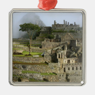 Ornement Carré Argenté Pérou, Machu Picchu. L'ancienne citadelle de