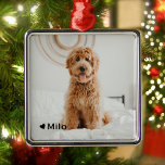 Ornement Carré Argenté Photo personnalisée et nom animal de compagnie<br><div class="desc">Gardez votre ami furieux à proximité de vous à tout moment de cette fête avec ce ornement unique. Cet ornement de cadre photo de Noël présente votre photo préférée de votre animal de compagnie bien-aimé, ainsi que leur nom et un petit coeur dans le coin. C'est la façon idéale de...</div>