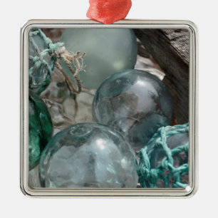 Ornement Carré Argenté Pile De Chars De Pêche En Verre