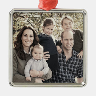 Ornement Carré Argenté Prince William et famille déc 2018 stylisé