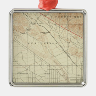 Ornement Carré Argenté Quadrilatère de San Bernardino montrant la