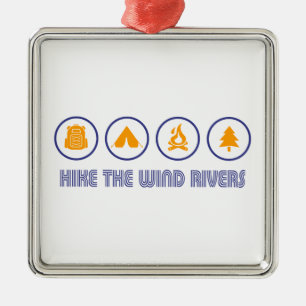 Ornement Carré Argenté Randonnée pédestre La chaîne de montagnes de Wind