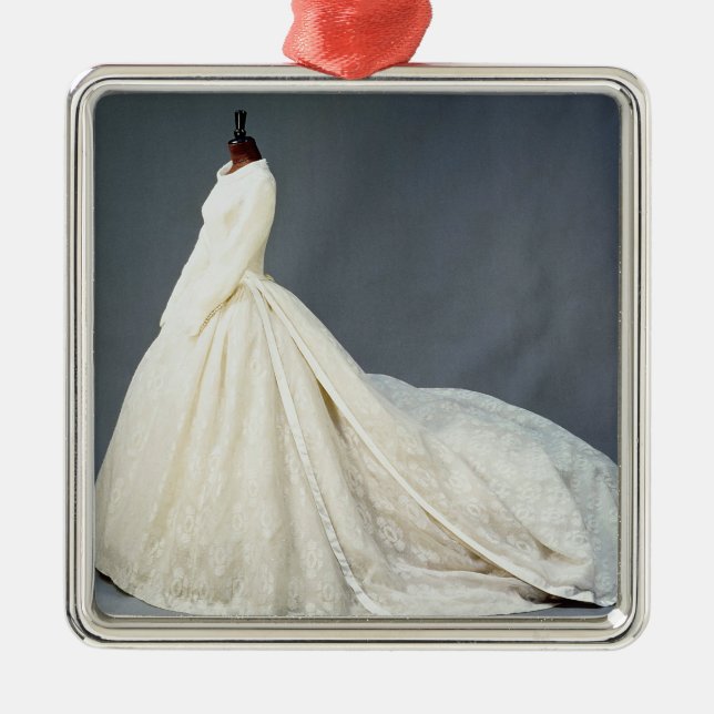 Ornement Carré Argenté Robe de mariage de Katharine Worsley (Devant)