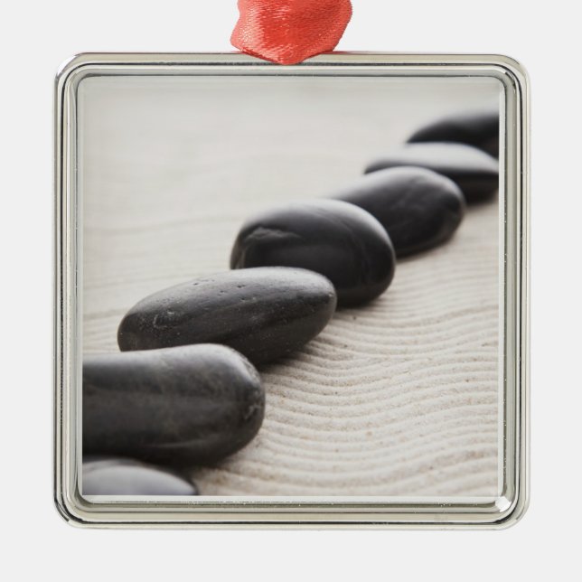 Ornement Carré Argenté Roches sur le sable (Devant)