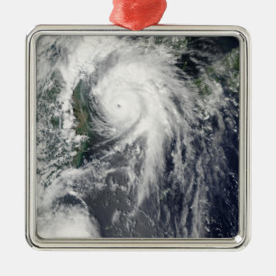 Ornement Carré Argenté Typhon Kompasu