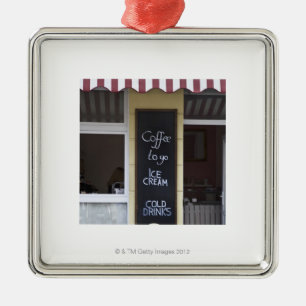 Ornement Carré Argenté un café-restaurant avec du café à aller signe