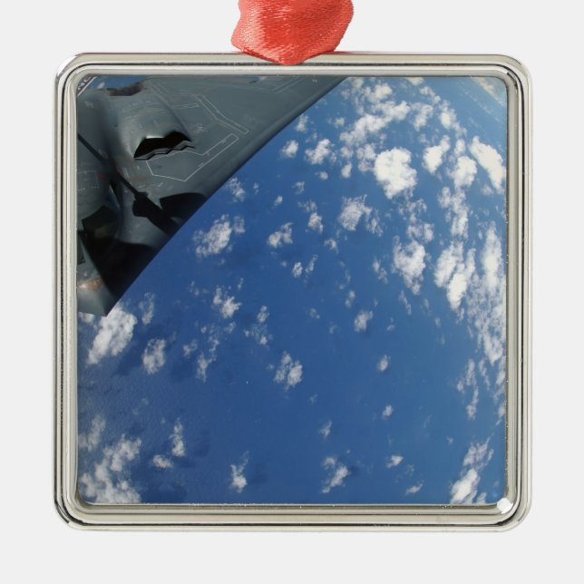 Ornement Carré Argenté Un Stratotanker KC-135 réfute un esprit B-2 (Devant)