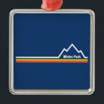 Ornement Carré Argenté Winter Park, Colorado<br><div class="desc">Winter Park,  Colorado possède l'une des plus anciennes et meilleures stations de ski de l'état,  un magnifique paysage de montagne et des loisirs sans fin. Ce grand design vintage a un look rétro.</div>