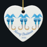 Ornement Cœur En Céramique Personnalisé Dated Christmas Beach Scène Sea Hores<br><div class="desc">Souhaitez à quelqu'un un Joyeux Noël avec cette coutume datée Joyeux Noël pour la personne qui aime les plages,  les océans et surtout les Chevaux de mer</div>