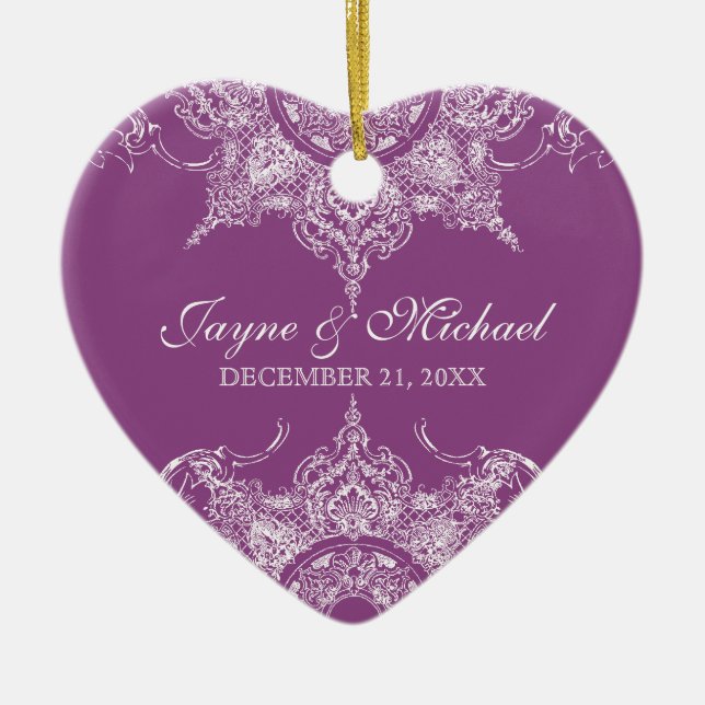Ornement Cœur En Céramique Toile Damask Swirl First Christmas Plum (Devant)