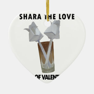 Ornement Cœur En Céramique Un verre de paix de la Saint-Valentin.