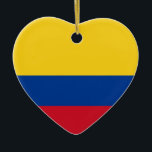 Ornement de coeur de drapeau de la Colombie<br><div class="desc">Ornement de coeur avec le drapeau national colombien connu sous le nom de Nacional tricolore. Bandera De Colombie de La d'escroquerie d'Adorno.</div>