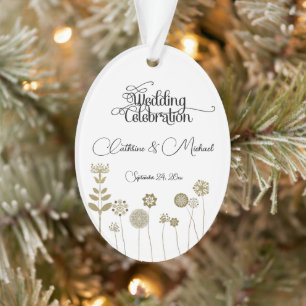 Ornement de mariage floral doré souvenir de couple