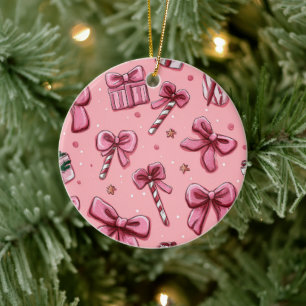 Ornement de Noël au design rose festif