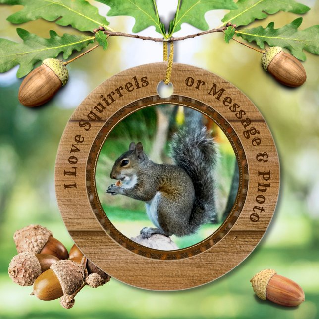 Ornement de Noël d'écureuil avec votre texte, phot (Personalized, Squirrel tree ornaments. Christmas squirrel ornaments. Squirrel lover gifts. Squirrels)