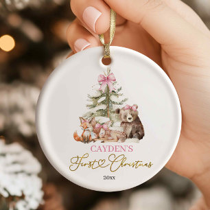Ornement de premier Noël de la forêt coquette rose