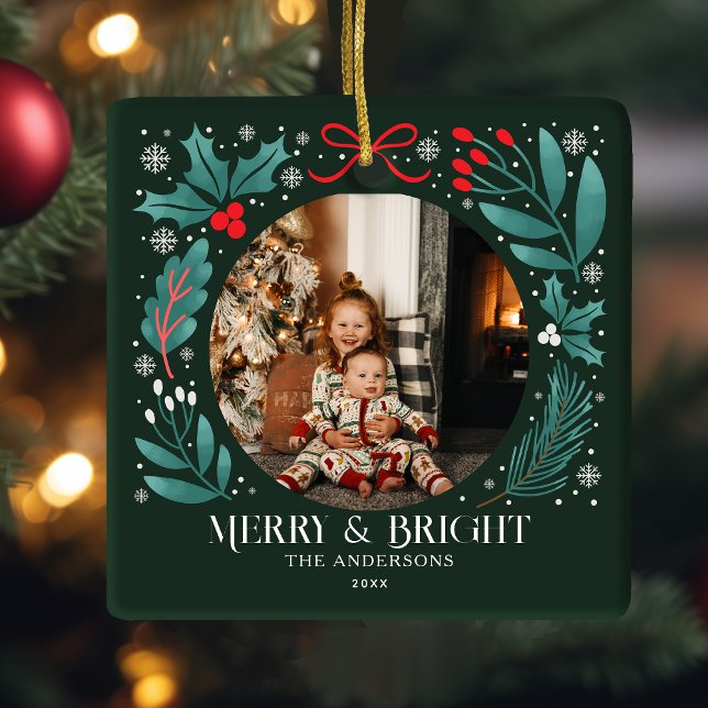 Ornement En Céramique À feuillage persistant hiver Botanique Photo de No (Créateur téléchargé)