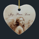 Ornement En Céramique ANGE JOUANT LYRA AU-DESSUS du coeur de NUAGES<br><div class="desc">Joie. Paix. Amour.  La peinture artistique et classique d'aquarelle dans les couleurs brunes antiques blanches de sépia re-a élaboré des beaux-arts italiens du 18ème siècle</div>
