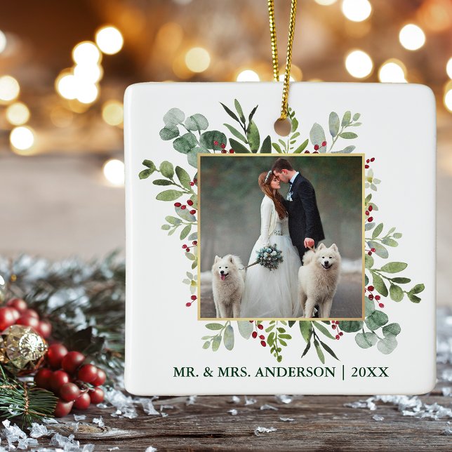 Ornement En Céramique Aquarelle verte Berries Mariage Photo vert (Customize to change text color, style or size.)