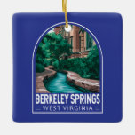 Ornement En Céramique Berkeley Springs West Virginia Illustration Voyage<br><div class="desc">Berkeley Springs design de voyage vectoriel rétro. Niché dans les montagnes de la Virginie-Occidentale,  Berkeley Springs a attiré les visiteurs de ses sources chaudes naturelles et de sa culture artistique unique.</div>