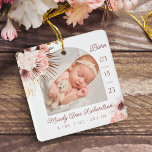 Ornement En Céramique Boho Bohemian rose Floral Bébé Statistiques de nai<br><div class="desc">Nouveau bébé statistiques de naissance photo ornement de Noël. Le design comprend deux photos, une photo à l'avant et une à l'arrière. Affichez la photo de votre nouveau bébé. La date de naissance est affichée le long du côté et le nom et la naissance du bébé se trouvent le long...</div>