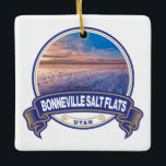 Ornement En Céramique Bonneville Salt Flats Utah Insigne de voyage<br><div class="desc">Bonneville Salt Flats design photoréaliste. Il s'agit d'une poêle à sel densément emballée dans le comté de Tooele,  dans le nord-ouest de l'Utah.</div>