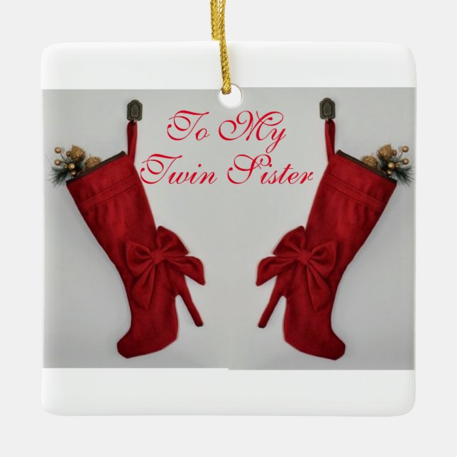 ORNEMENT EN CÉRAMIQUE BOTTES JUMELLES ET SOEUR DOUCE (Devant)