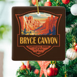 Ornement En Céramique Bryce Canyon National Park Travel Art Vintage<br><div class="desc">Design d'illustration vectorielle de Bryce Canyon. Le parc est une vaste réserve dans le sud de l'Utah,  connue pour ses hoodoos couleur pourpre,  qui sont des formations rocheuses en forme de flèche.</div>