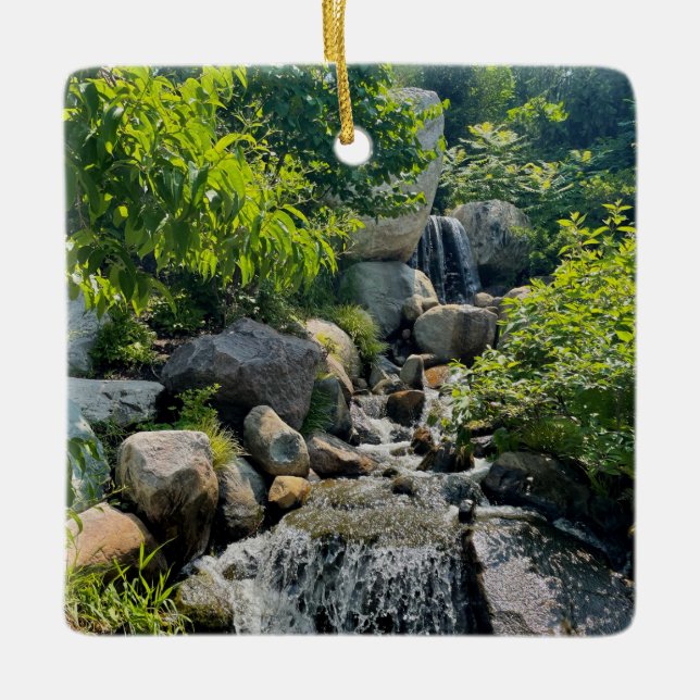 Ornement En Céramique Cascade forestière | verdure forestière (Devant)