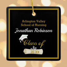 Casquette blanc et diplôme de l'ornement céramique