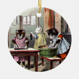 Ornement En Céramique Chatons lavant leurs mitaines