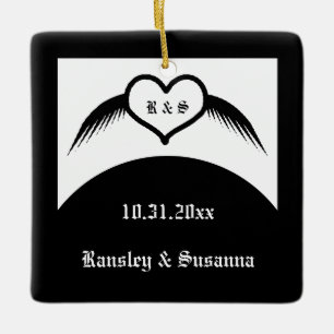 Ornement En Céramique Coeur ailé gothique Mariage Personnalisé Monogramm