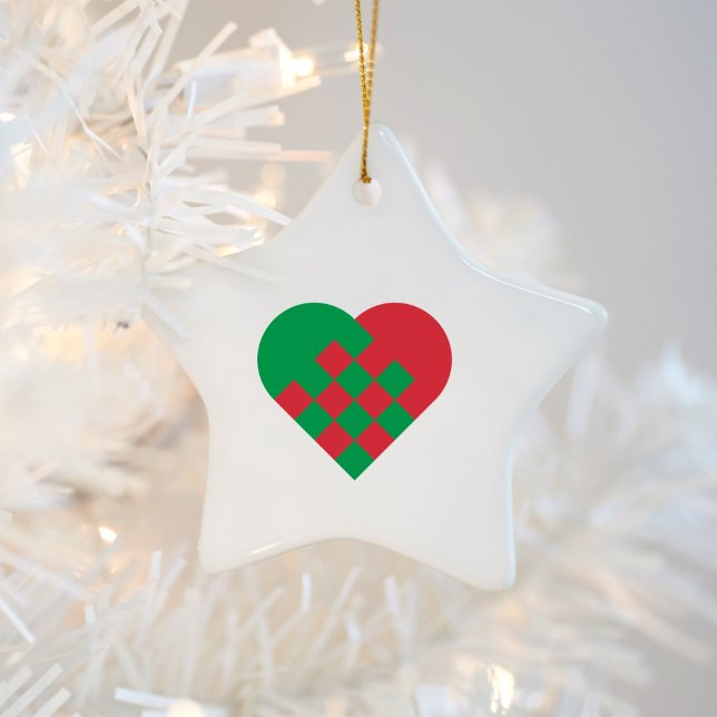 Ornement En Céramique Coeur danois vert rouge (Red Green Danish Heart Star Shaped Ceramic Ornament)