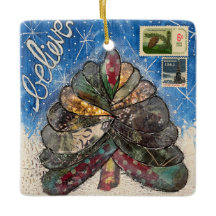 Croyez l'arbre de Noël et les timbres